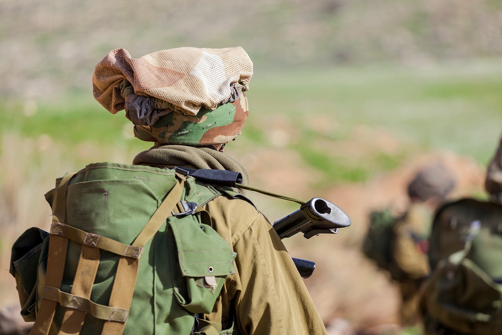 [אילוסטרציה] עמנואל מורנו מחופש לחייל לבנוני