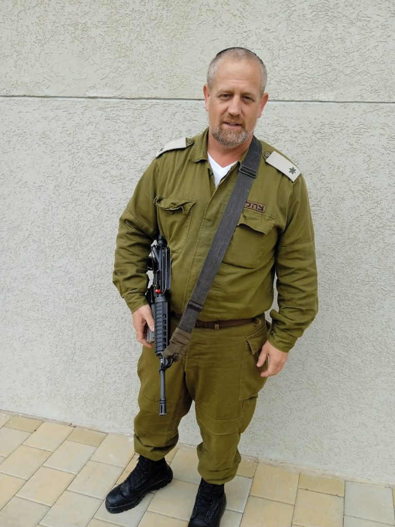 יהושע (שוקי) גלזמן