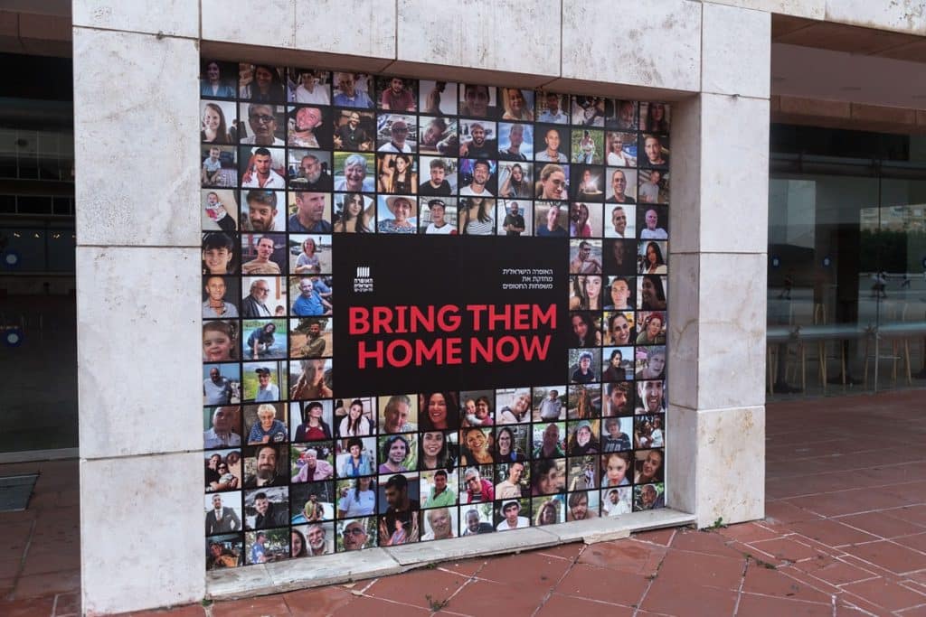 wall with hostages photos