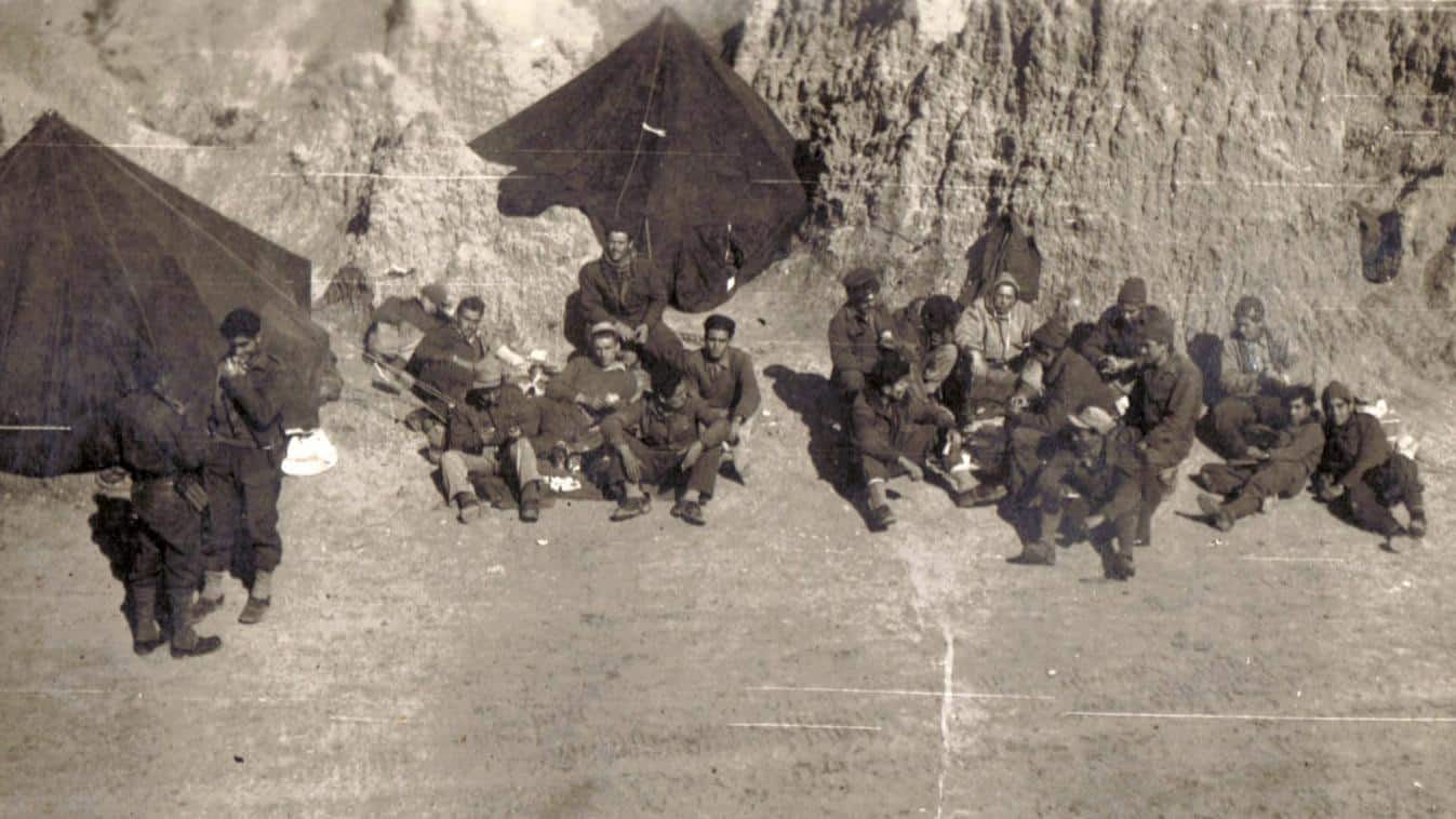 קבוצת חיילים מגדוד 19 של חטיבת גולני במהלך מבצע עובדה 